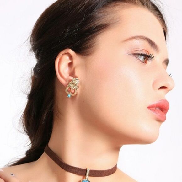 Blue Rhinestone Matt Gold Vintage Stud Earrings - Picture 3 of 8